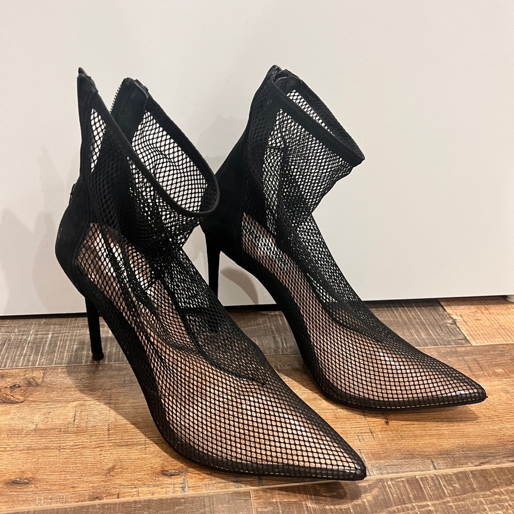 Steve Madden Black Mesh Pointed Heels